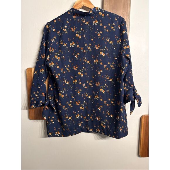 Jessy A floral open front light weight blazer Medium - Picture 3 of 5